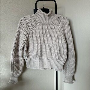 H&M cream knit turtleneck sweater 
Size small